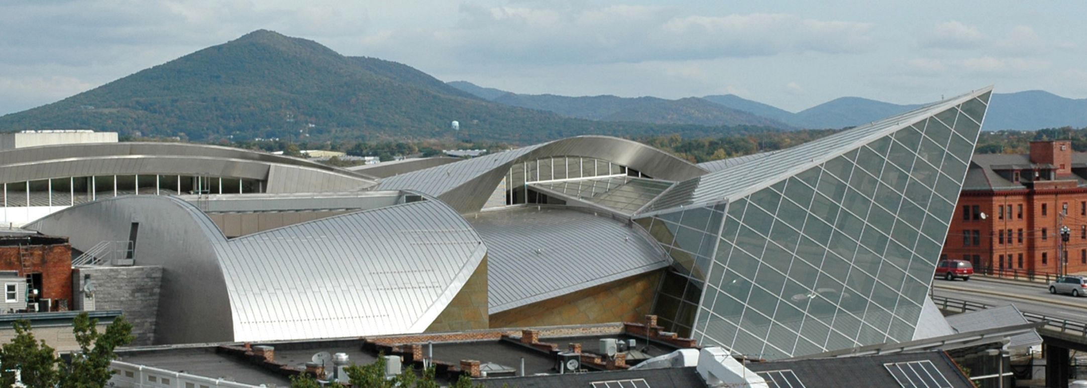 Taubman Museum Main Banner