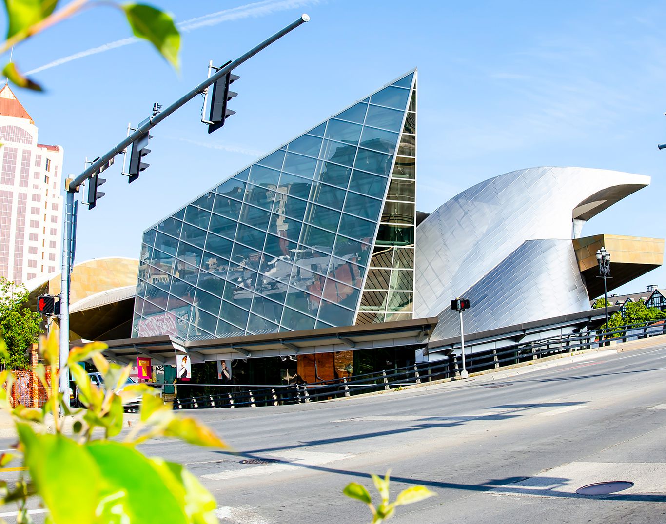 taubman museum of art