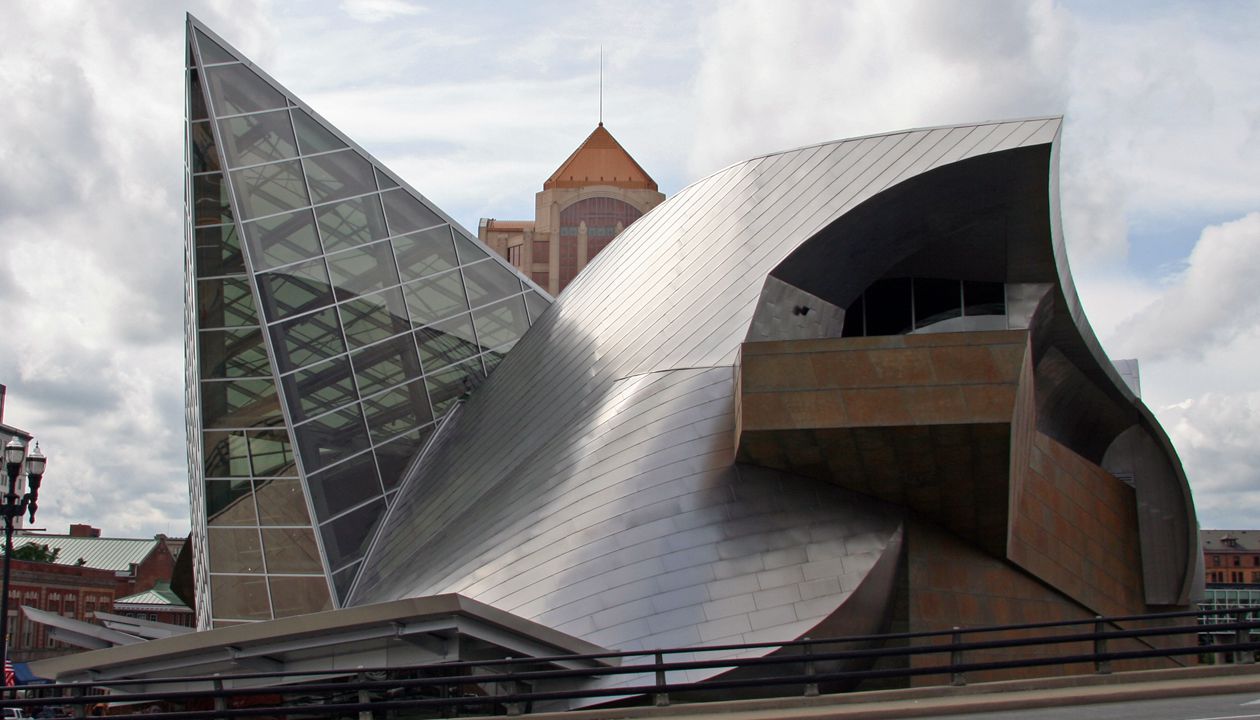 Art + Architecture Walking Tour – Heart of Downtown