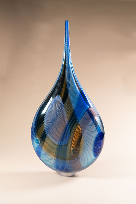 Lino Tagliapietra (Italian, b. 1934), Mandara, 2006, blown and wheel-engraved glass