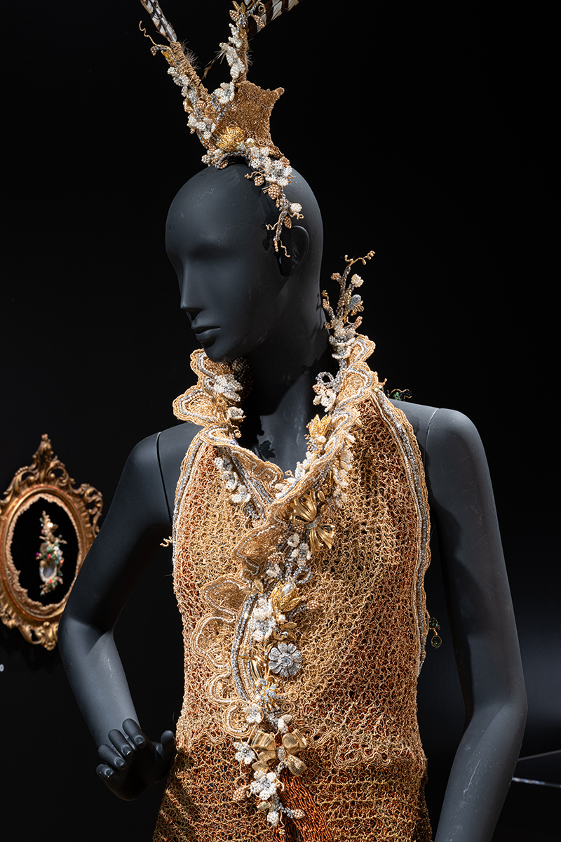 Mindy Lam: Transcendent Beauty