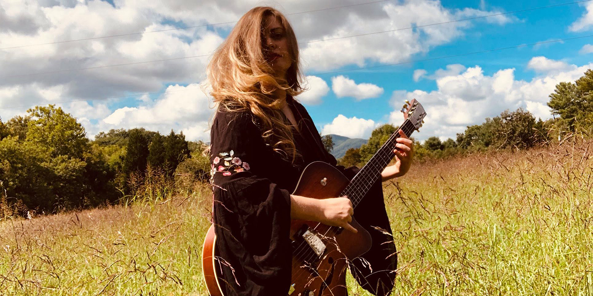 Front Porch Music Series: Amanda Bocchi